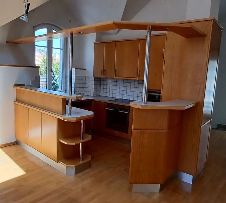 Mobilă de bucătărie + electrocasnice integrate