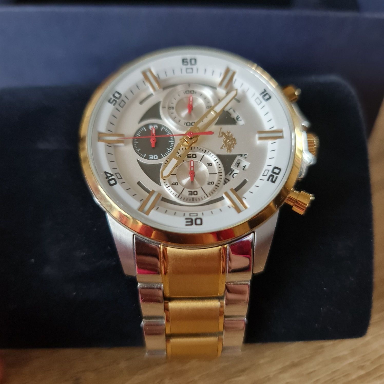 S. Polo Assn., Часовник с иноксова верижка, Сребрист/Златист

Виж подо