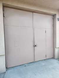 Ușa de garaj din tablă