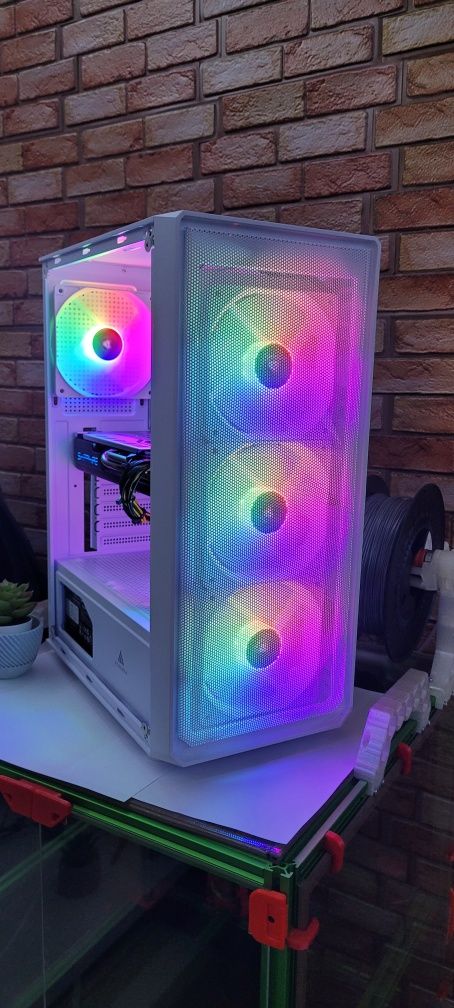 PC Gaming Intel i7-7700  16GB RAM RX 580 8GB SSD 512GB SSD Fortnite