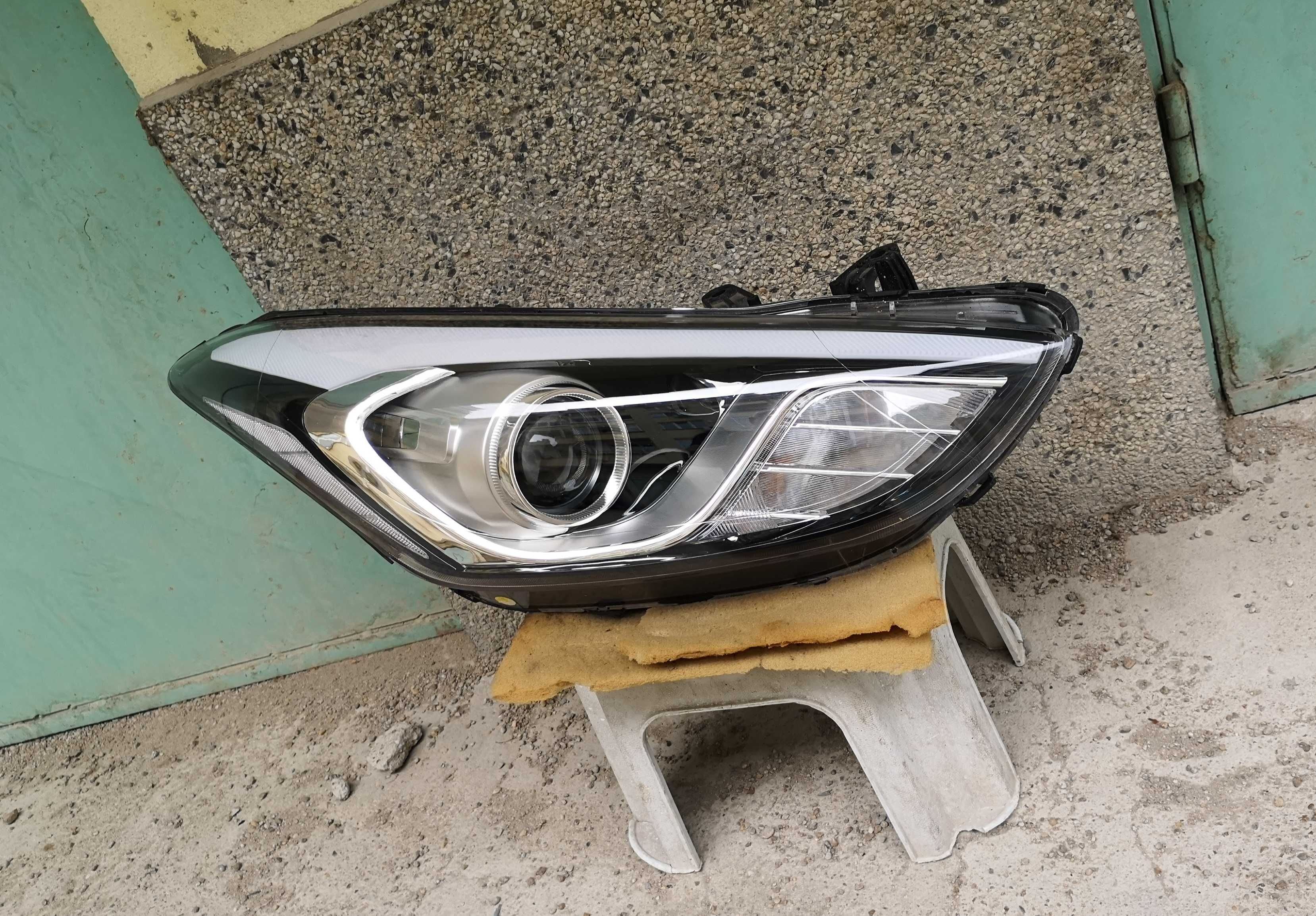 Оригинален фар Хюндай И30  Hyundai I30 Led Biksenon