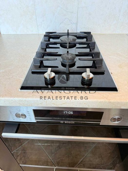 Продава се Многостаен апартамент в Пловдив, Център - 115 кв.м за 2479 €/кв.м - Снимка #2