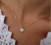 Lantisor aur 14k cu medalion soare