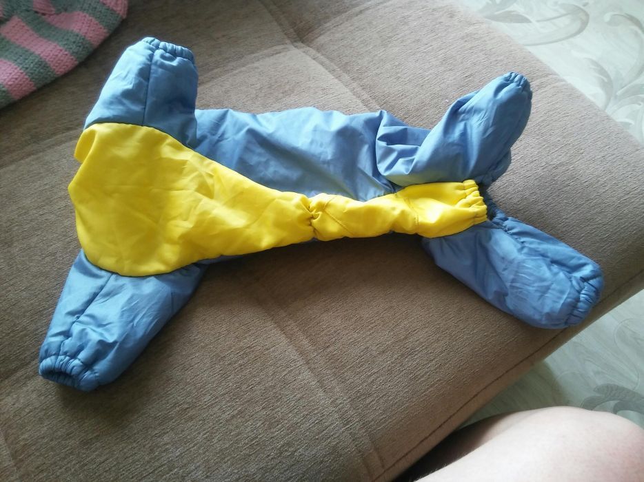 Продам комбинезон для собаки