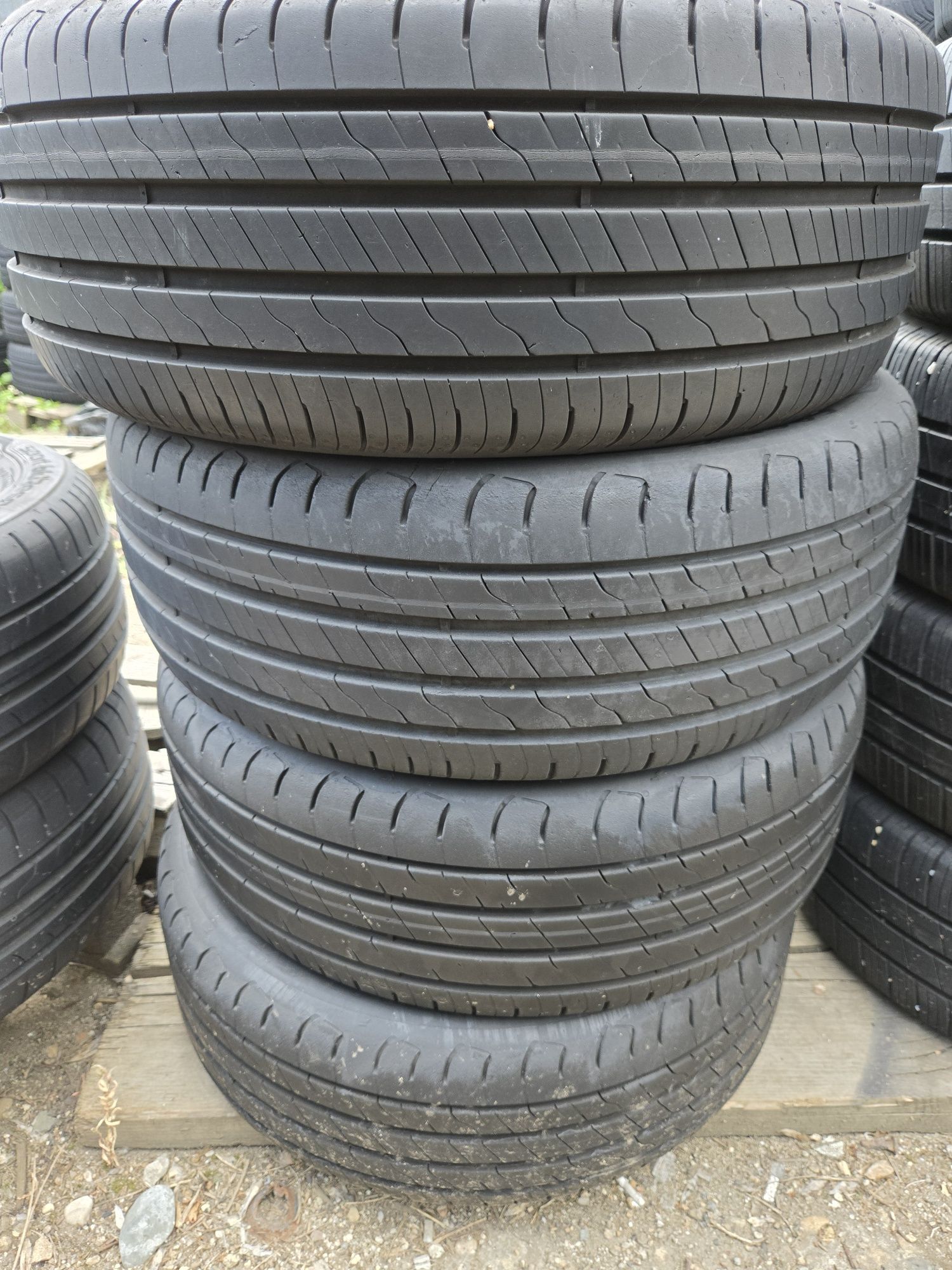 4бр. 205 55 16 Goodyear летни.