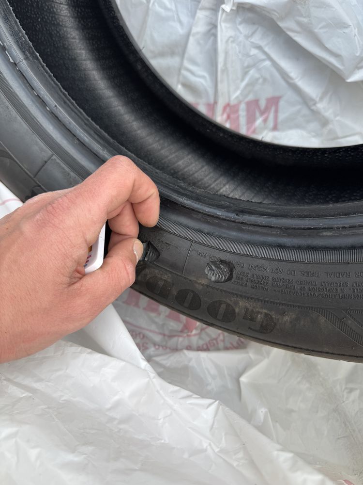 Гуми GOODYEAR efficient grip performence 2 205.55.16