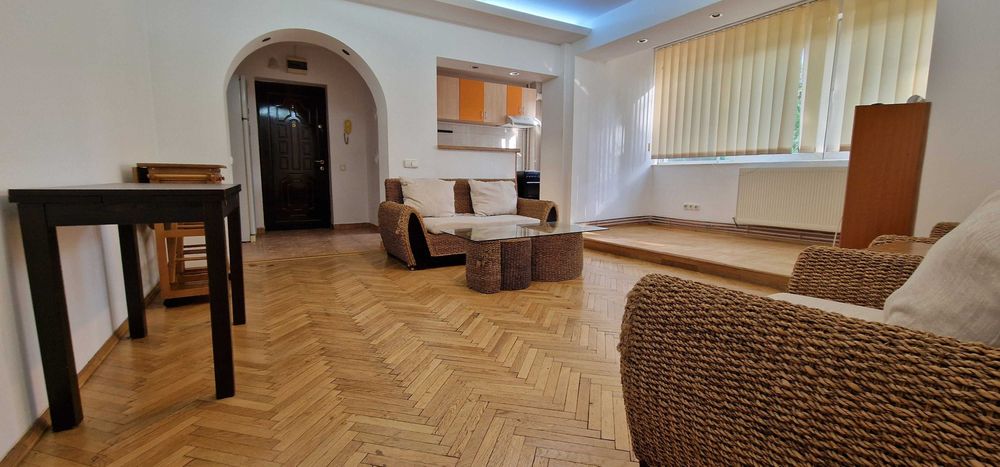 Bucuresti Pajura Strada Baiculesti 3 semidecomandate 145000 euro