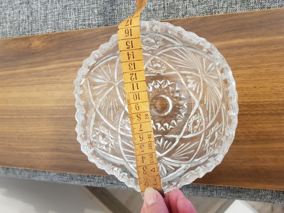 Vand diverse obiecte din cristal