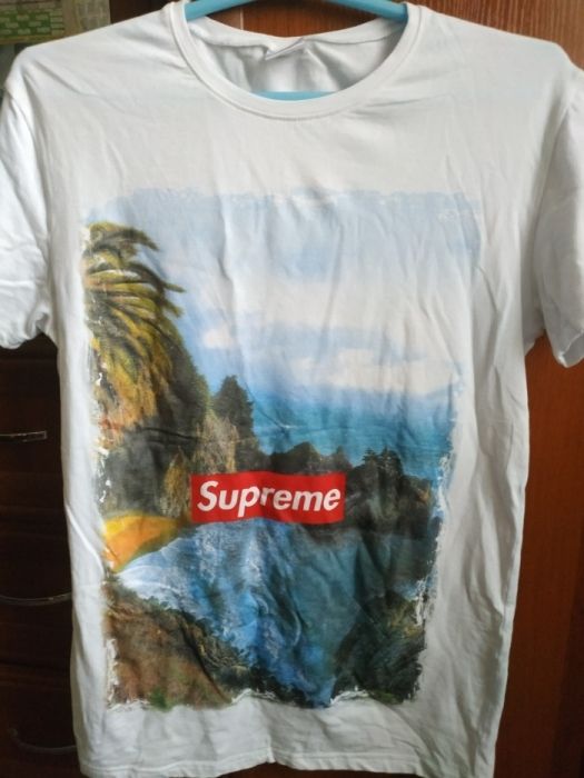 Продам новую модную футболку Supreme M размер