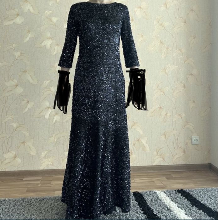 Продам практический новое вечернее платье, одевала один раз…