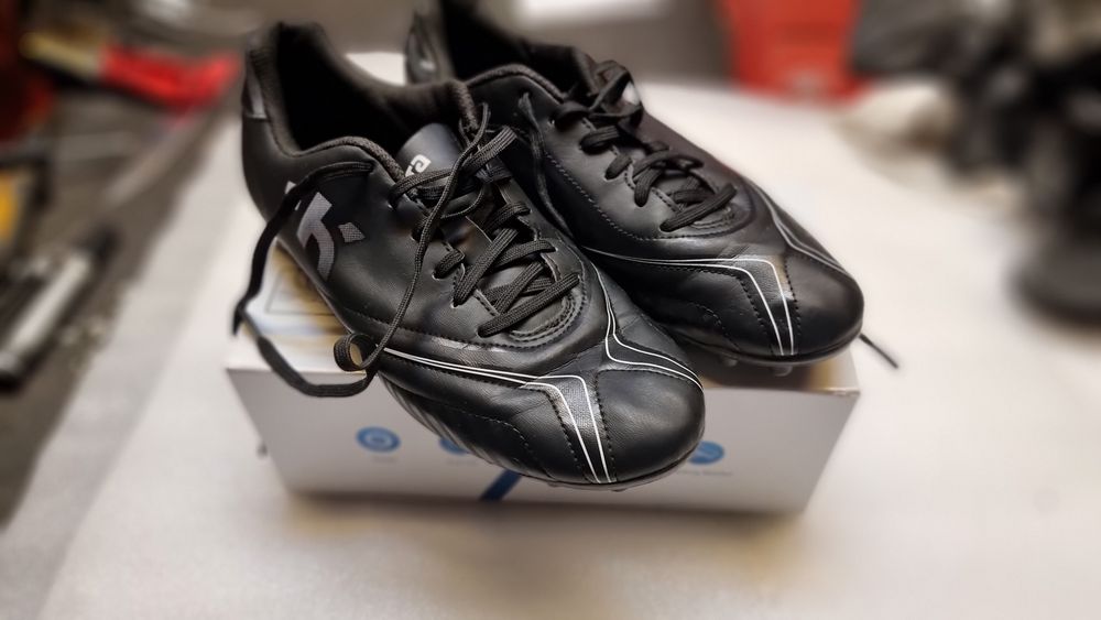 Adidasi fotbal Kispsta