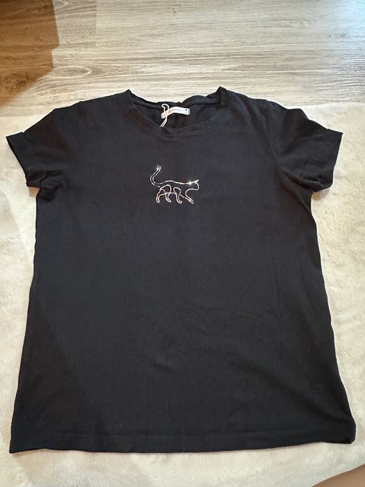 Reserved черна тениска