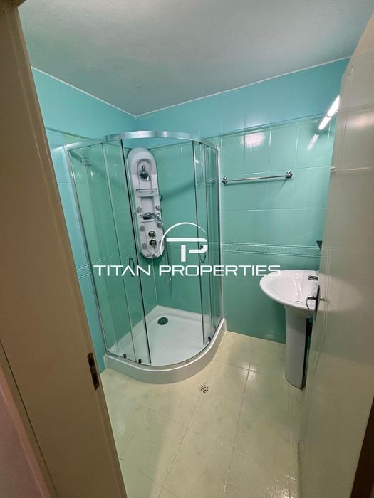 Тристаен апартамент под наем в кв. Мараша