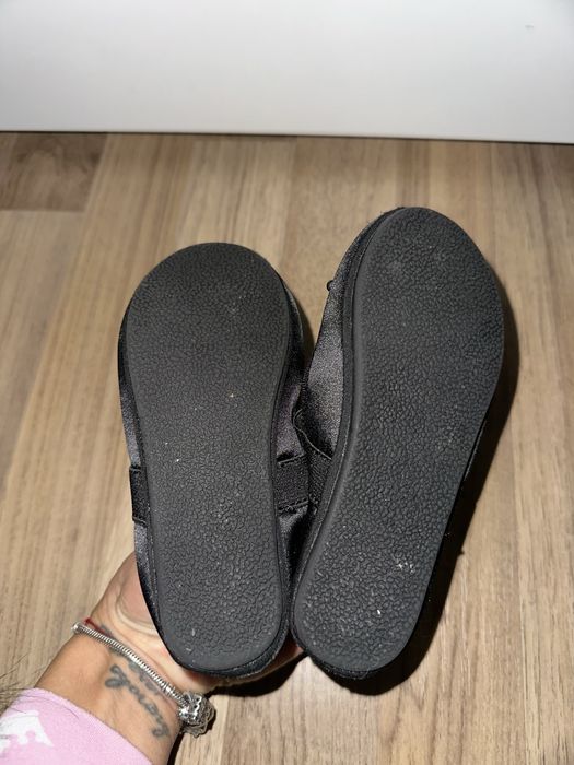 Нови обувки H&M за момиче 24 EU номер