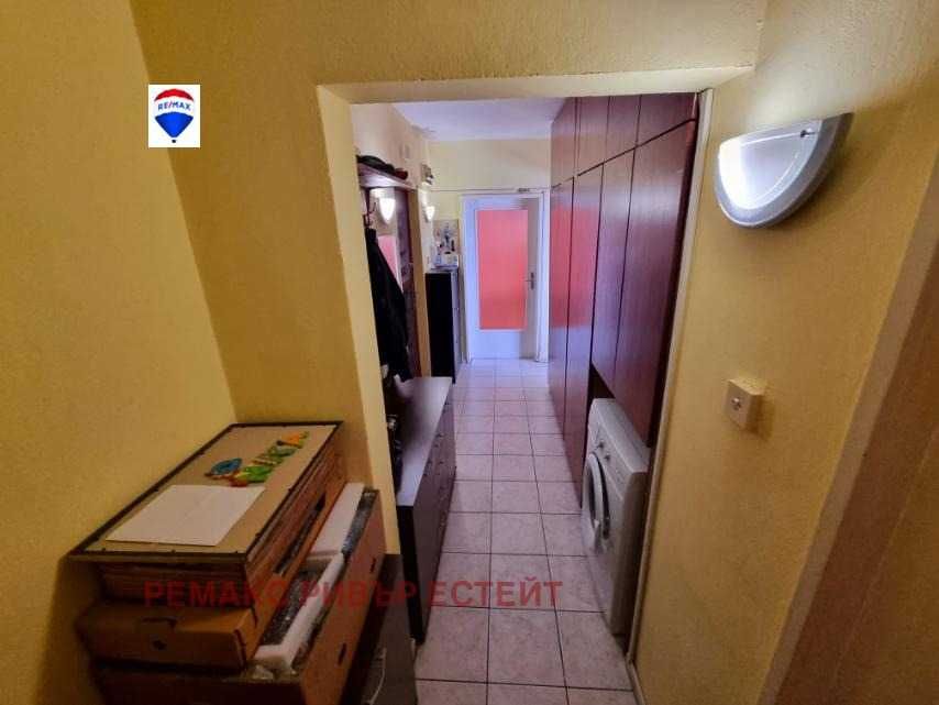 Продава се Двустаен апартамент в Русе, Родина 1 - 64 кв.м за 1368 €/кв.м - Снимка #4