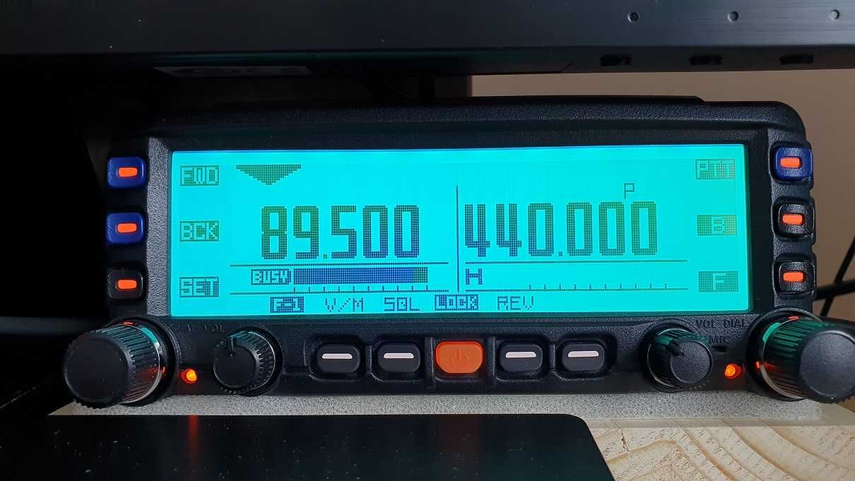Yaesu FT-350 - Transceiver radioamatori