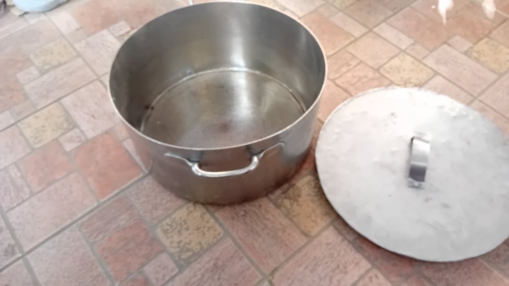 Казан  неръждавейка  от  соца