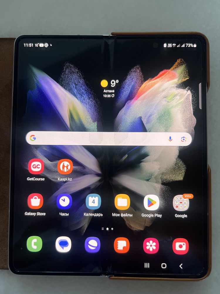 Продам телефон Samsung Fold3.