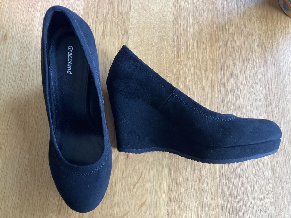 Pantofi platforme Deichmann 39 - imitatie piele intoarsa - noi