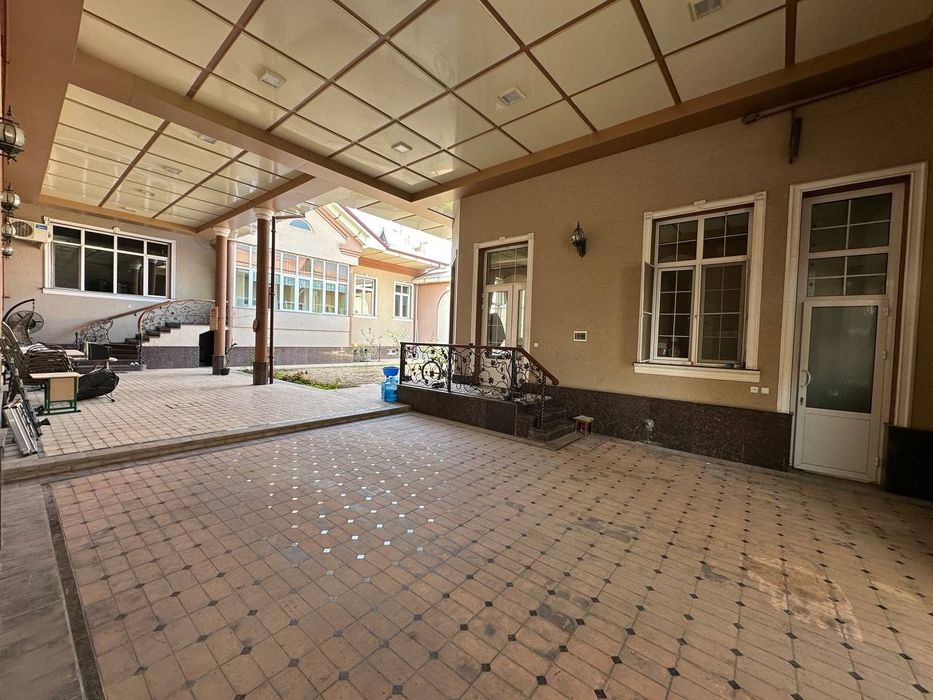 Продаётся участок Центр Луначарского 5.5сот