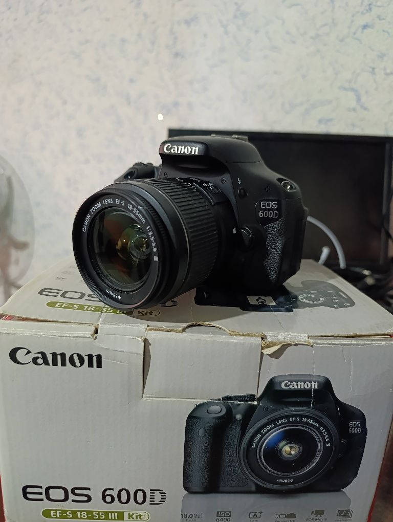 Canon eos 600D Sotiladi