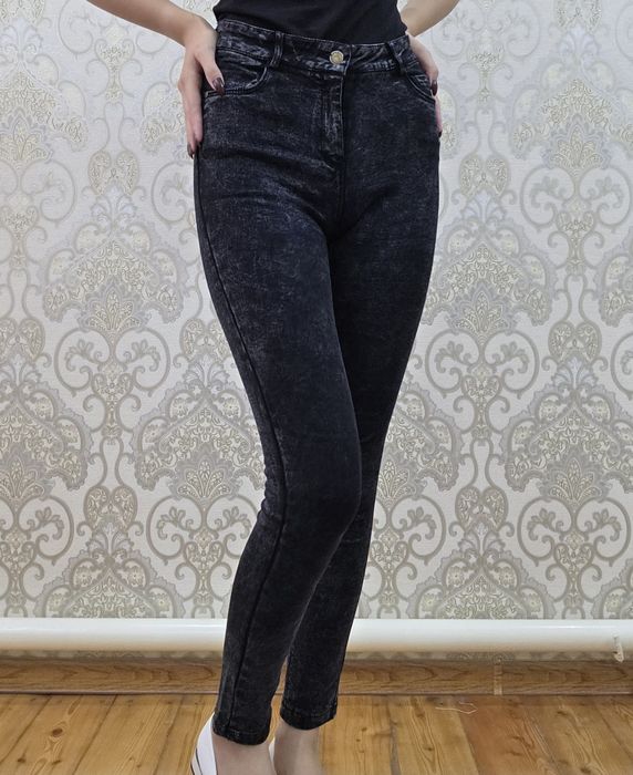 Чёрные тёплые джинсы S размер, скинни