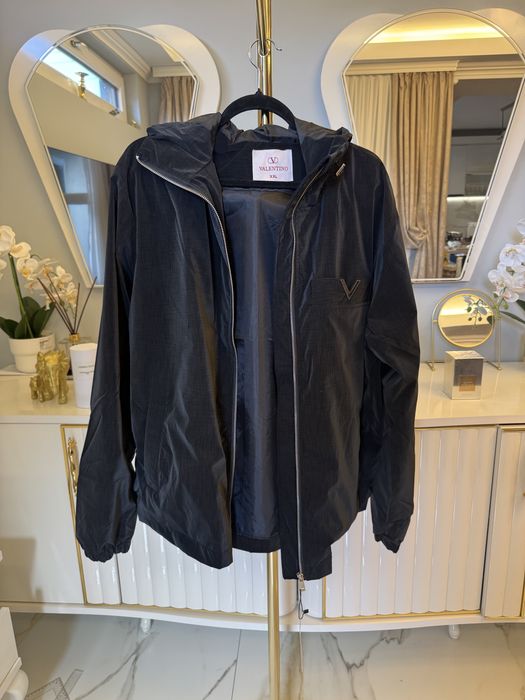 Geaca impermeabila  valentino masuri :S,M,L,XL