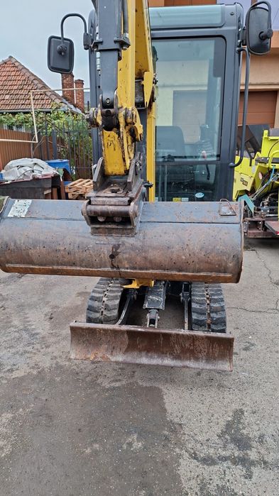 Miniexcavator Yanmar SV16 an 2021 1200 ore