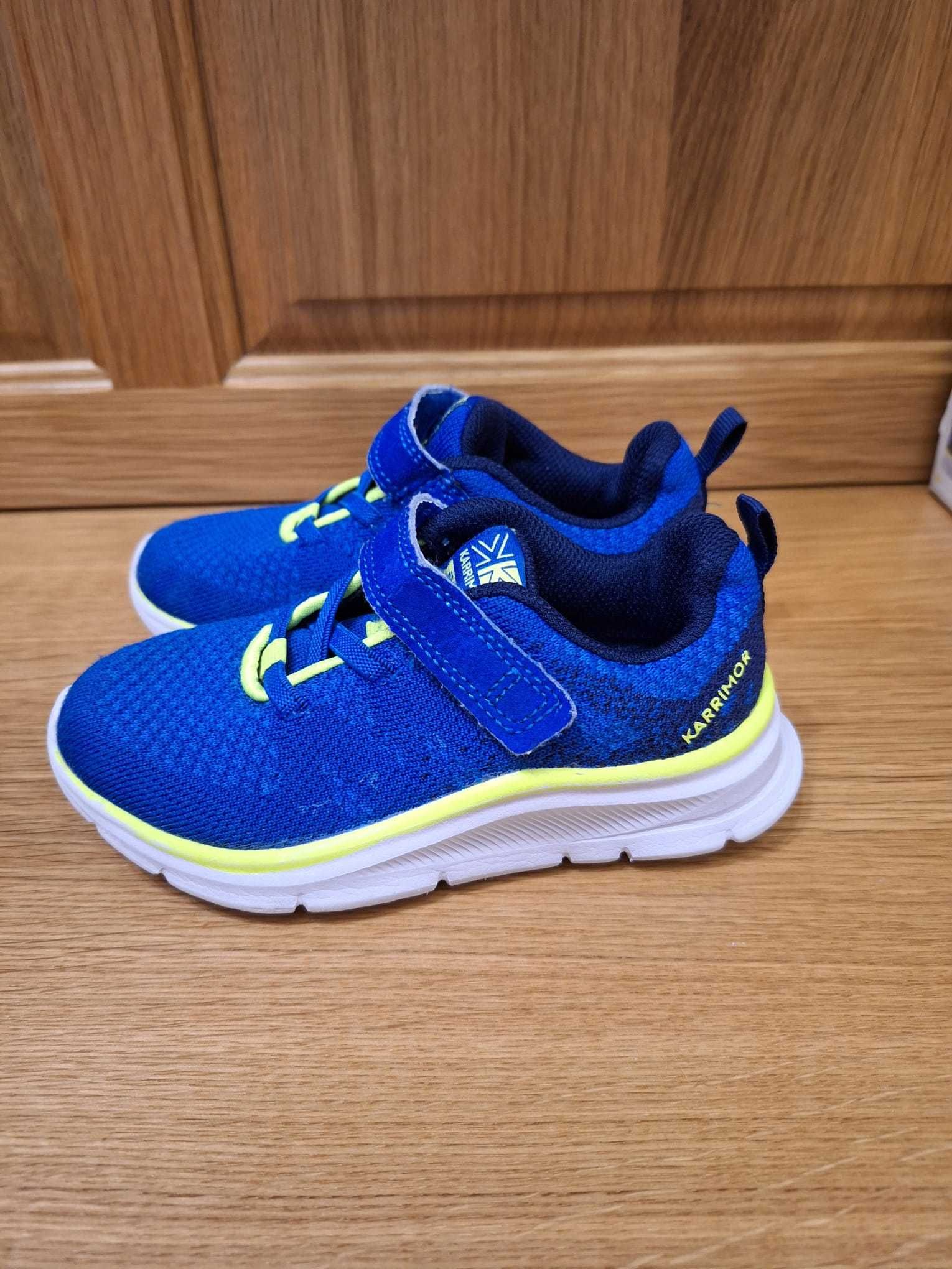 Продавам детски маратонки KARRIMOR