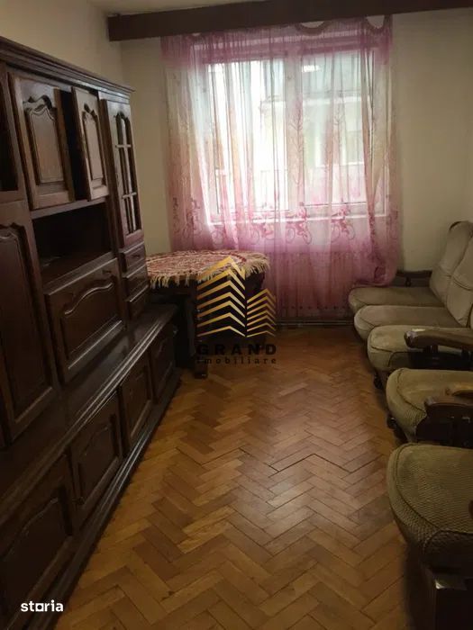 Chirie ~ Apartament ~ Decomandat