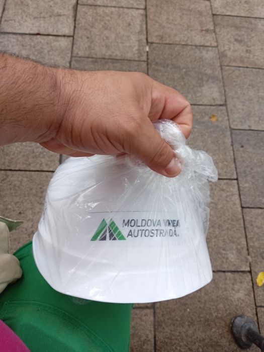 Vând casca șantier