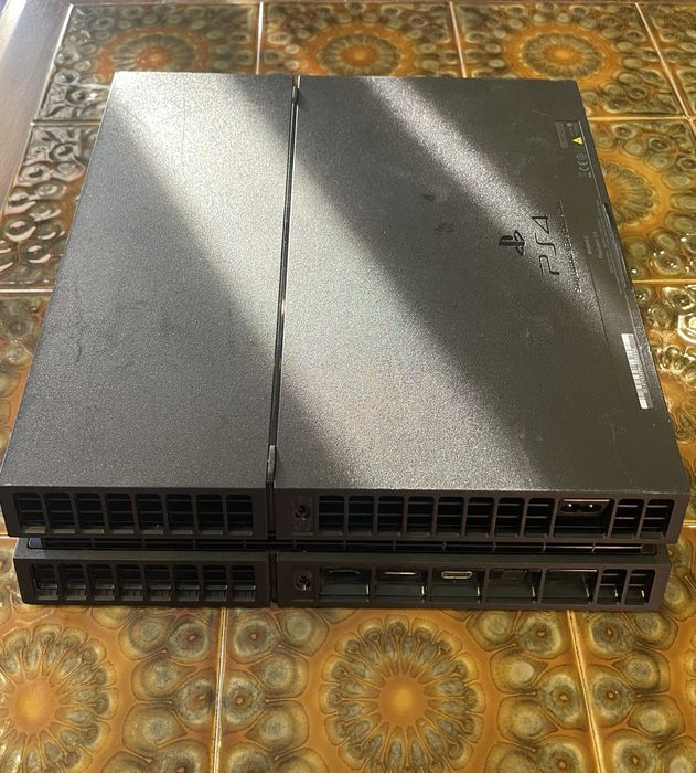 PlayStation 4 употребяван