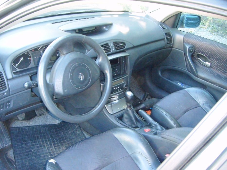 Рено Лагуна 1.9дци 120к.с.2003год.Само на части