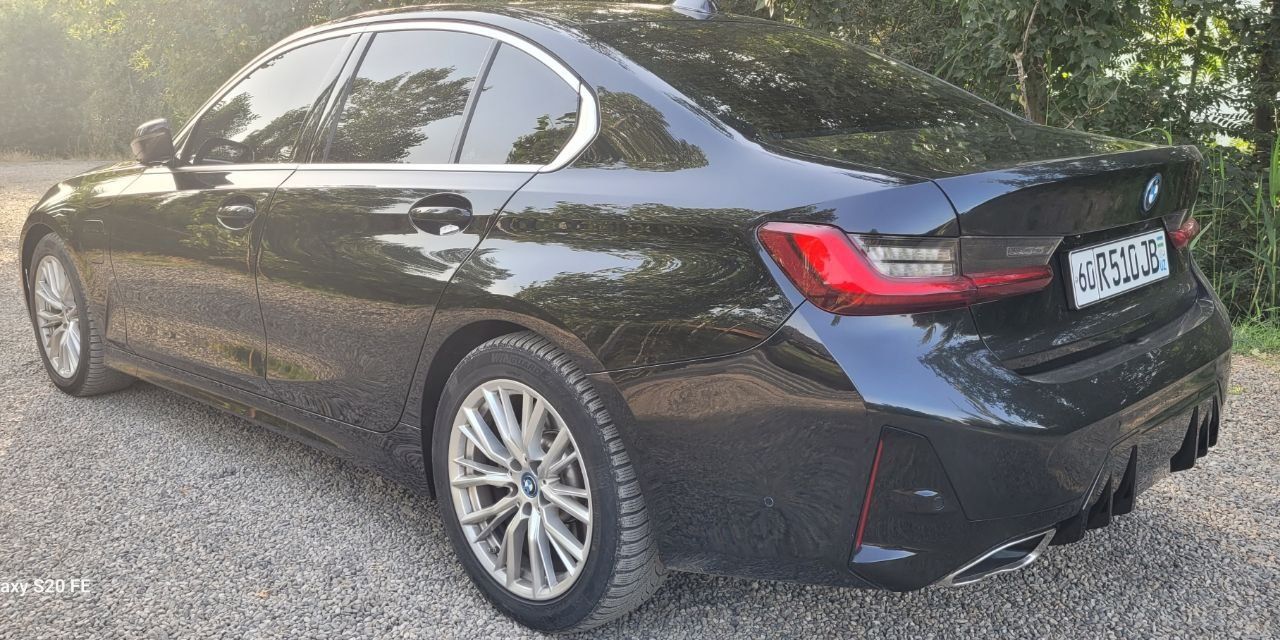 BMW 330E xDrive plug- in hybrid