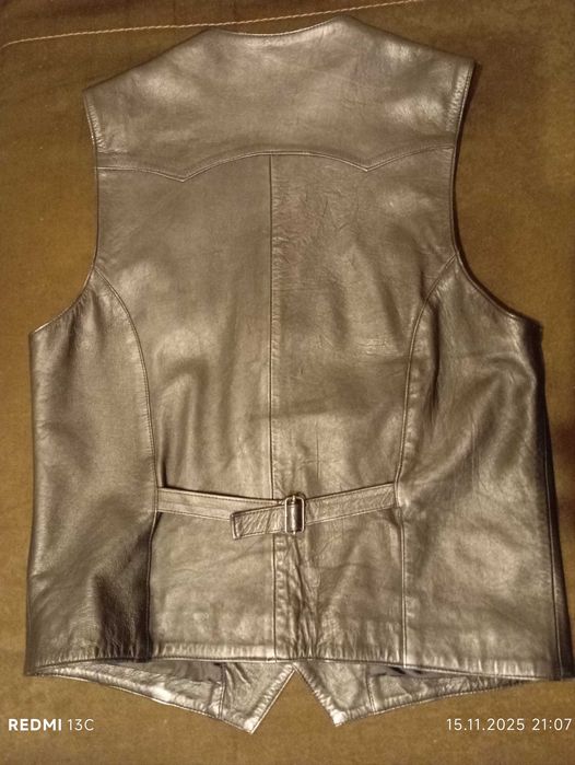 Елек от естествена кожа размер 50