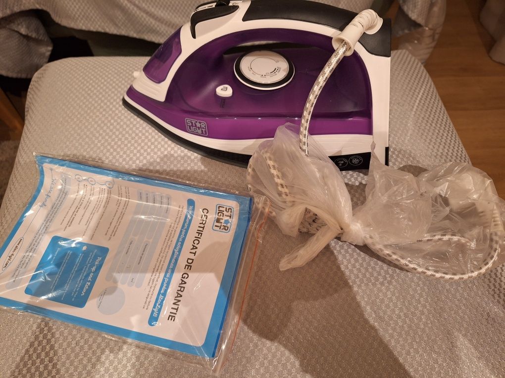 Ютия Star-Light Easy SIA-2230, Керамична основа, 2200 W, 0.30 л