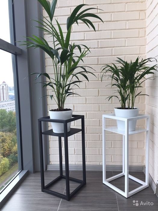 Suporți ghivece rafturi brazi  de metal