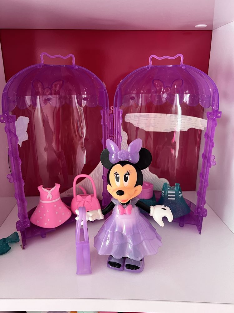Figurina Minnie Mouse cu accesorii