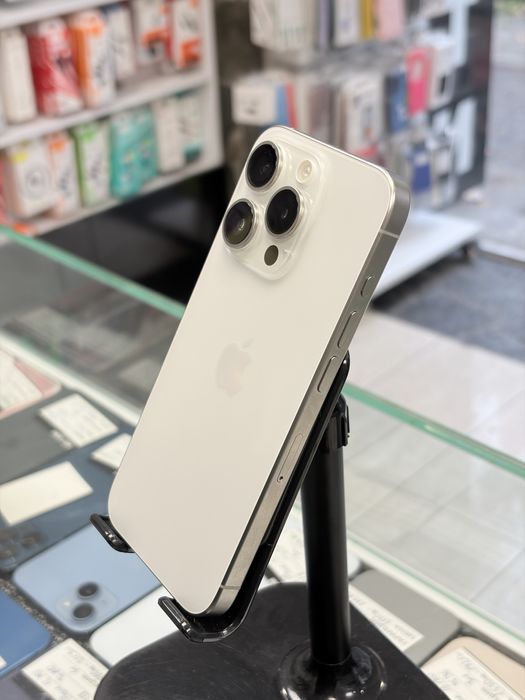 Apple iPhone 15 Pro 256GB White Titanium