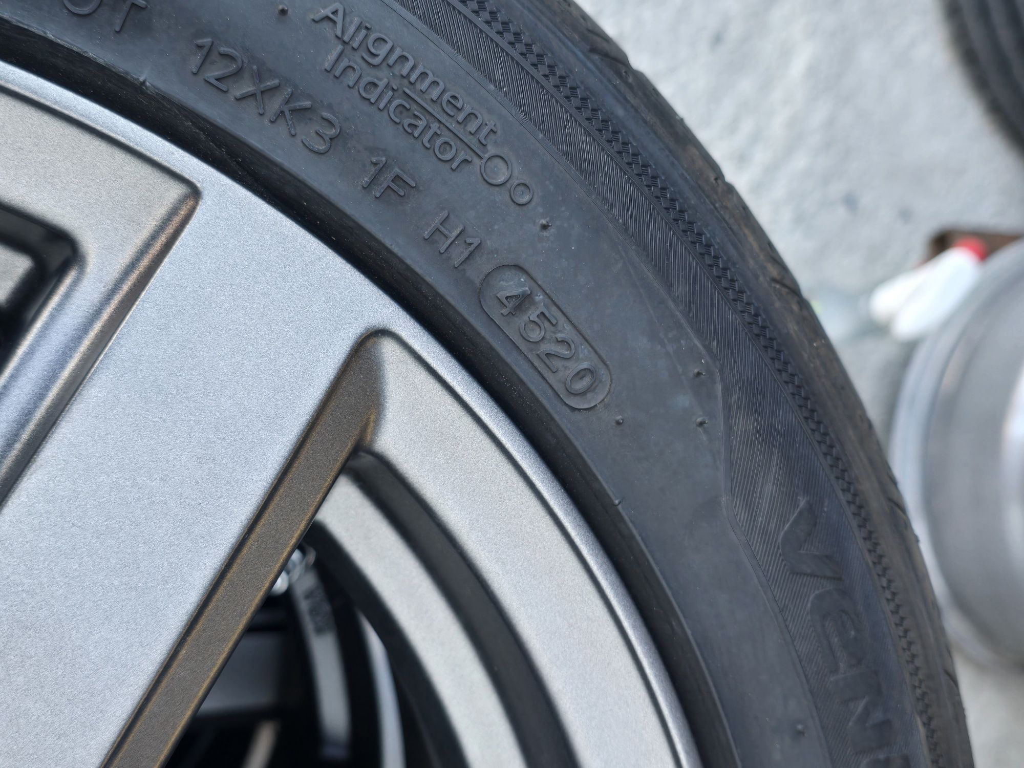 4 Броя 205/50/16 Hankook 7mm