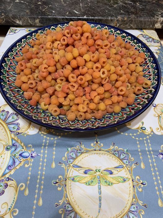 Саженцы крупной желтой малины