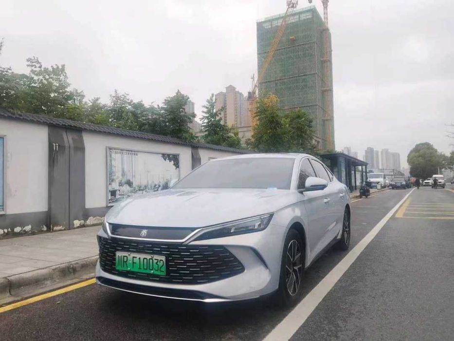 BYD QIN L 120 км - 2100 км ГИБРИД