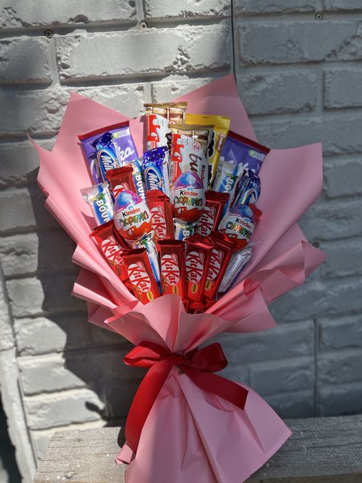 Сладкий букет из конфет