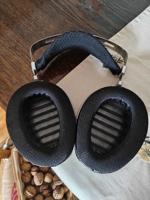 Casti planare Hifiman HE1000 Unveiled