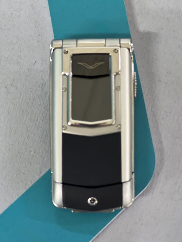 Vertu Constellation Ayxta Turismo Silver Black