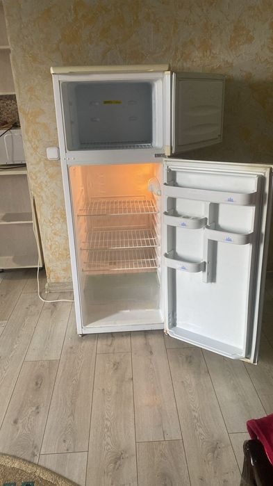 Продам холодилбник