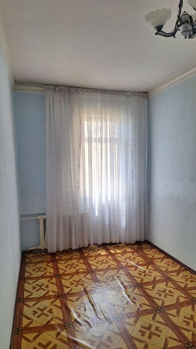 Продается 3х ком квартира в центре города. 3/9/9