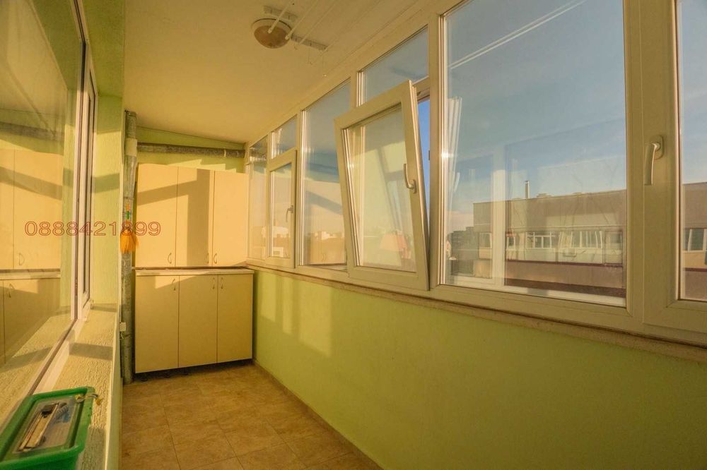 Продава се Тристаен апартамент в Добрич, Център - 136 кв.м за 1081 €/кв.м - Снимка #9