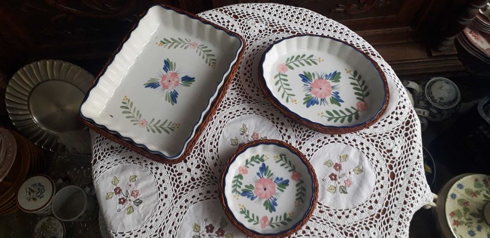 Set de vase in cosulete de nuiele impletite