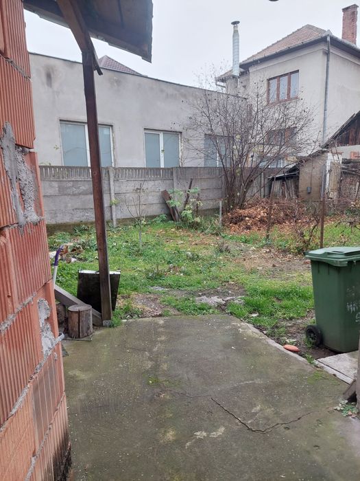 Vând casa cartierul Iris